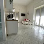 Appartamento Ellebi - Elegante E Luminoso A *