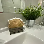 Ellebi - Elegante E Luminoso A Appartamento *