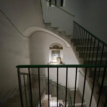 Ellebi - Elegante E Luminoso A * Napoli