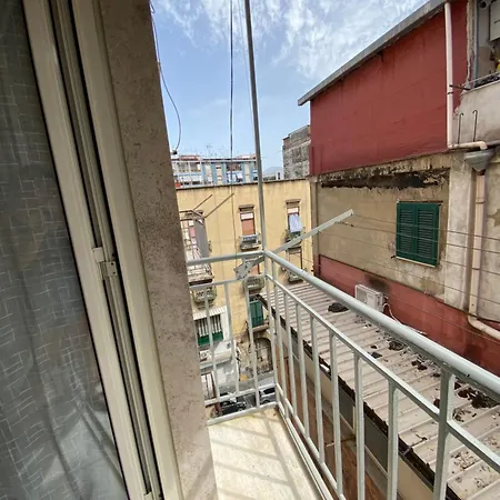 Ellebi - Elegante E Luminoso A Napoli