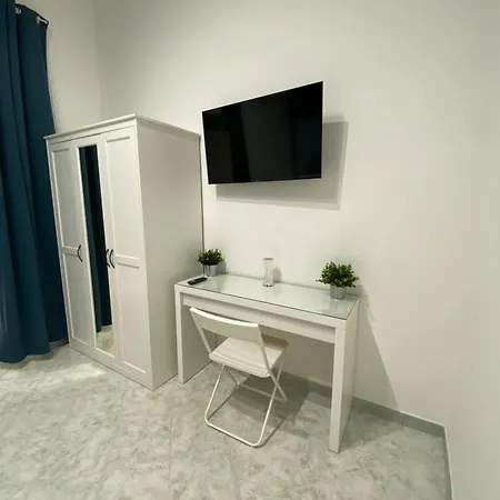 Ellebi - Elegante E Luminoso A *